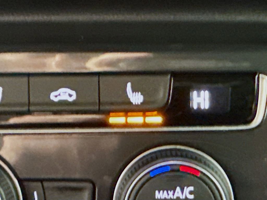 Used 2020 Volkswagen Tiguan SE R-Line image 15