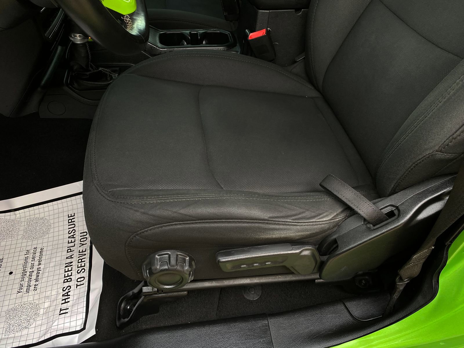 Used 2020 Jeep Wrangler Unlimited Sahara image 11