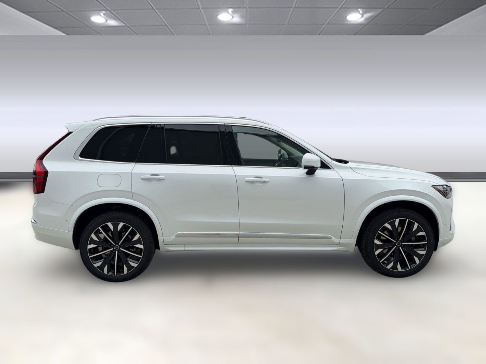 New 2026 Volvo XC90 B6 Plus w/ Protection Package AWD/4WD image 8