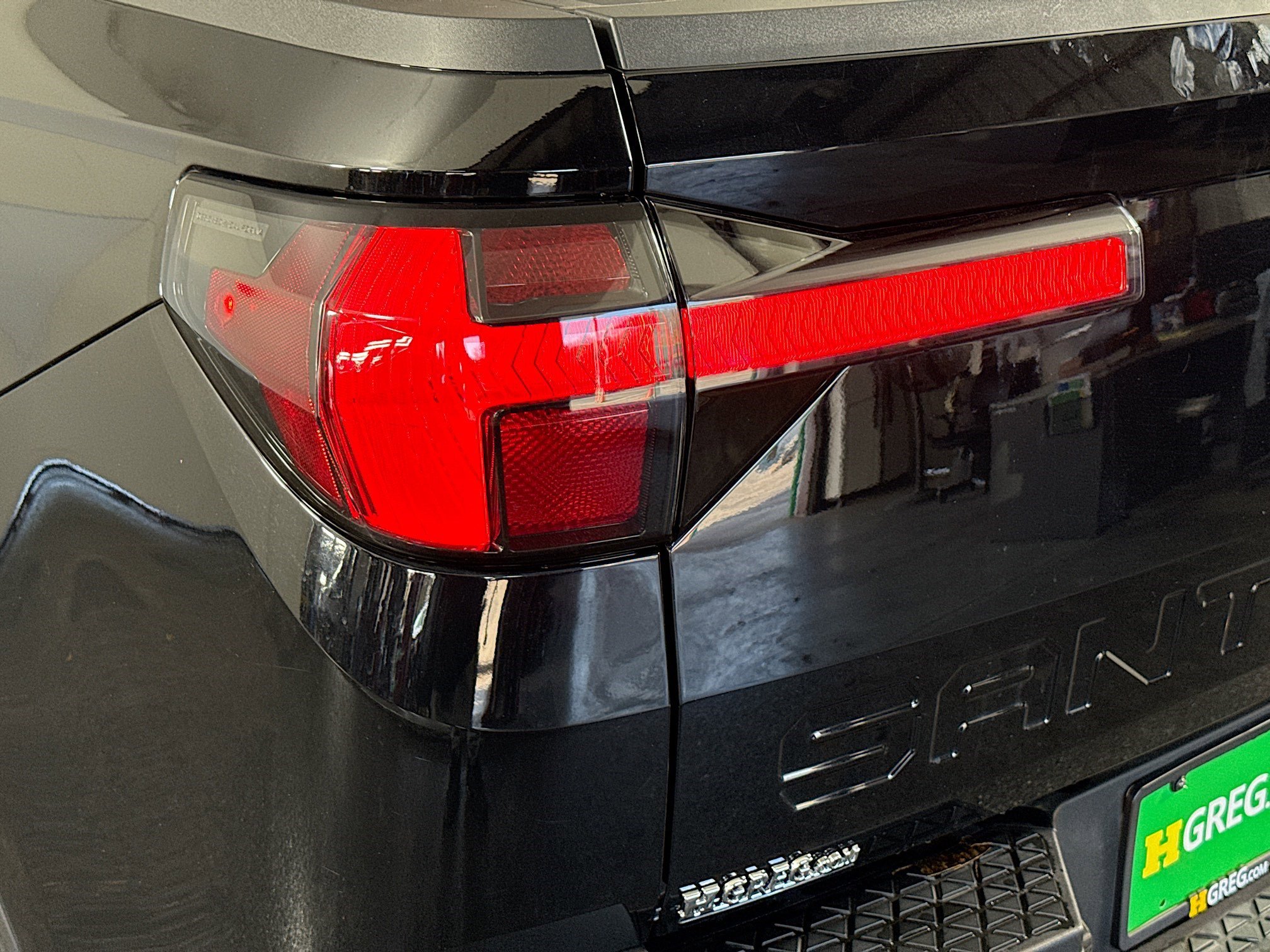 Used 2024 Hyundai Santa Cruz Night image 36