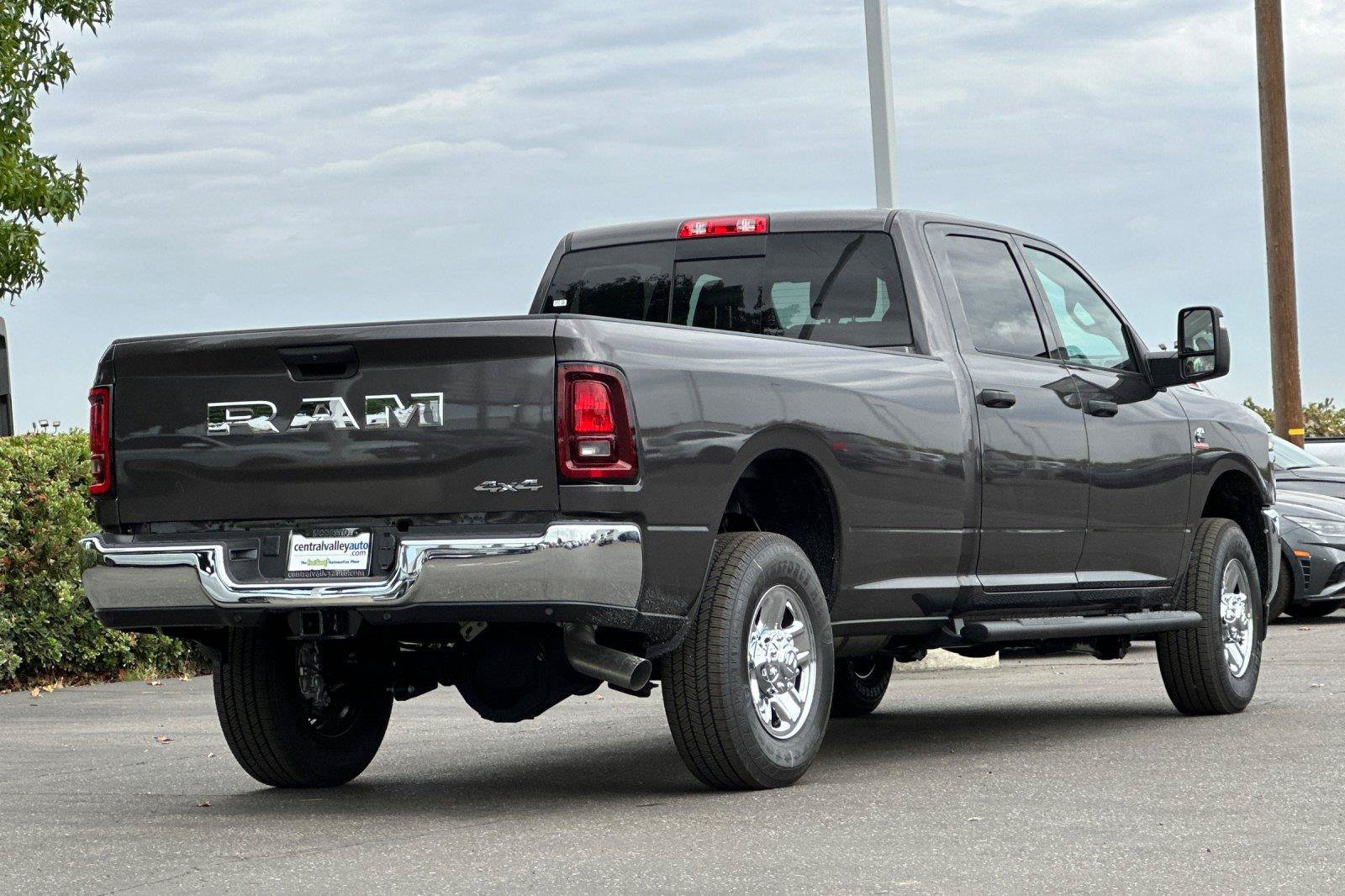 New 2027 RAM 3500 Tradesman AWD/4WD image 3