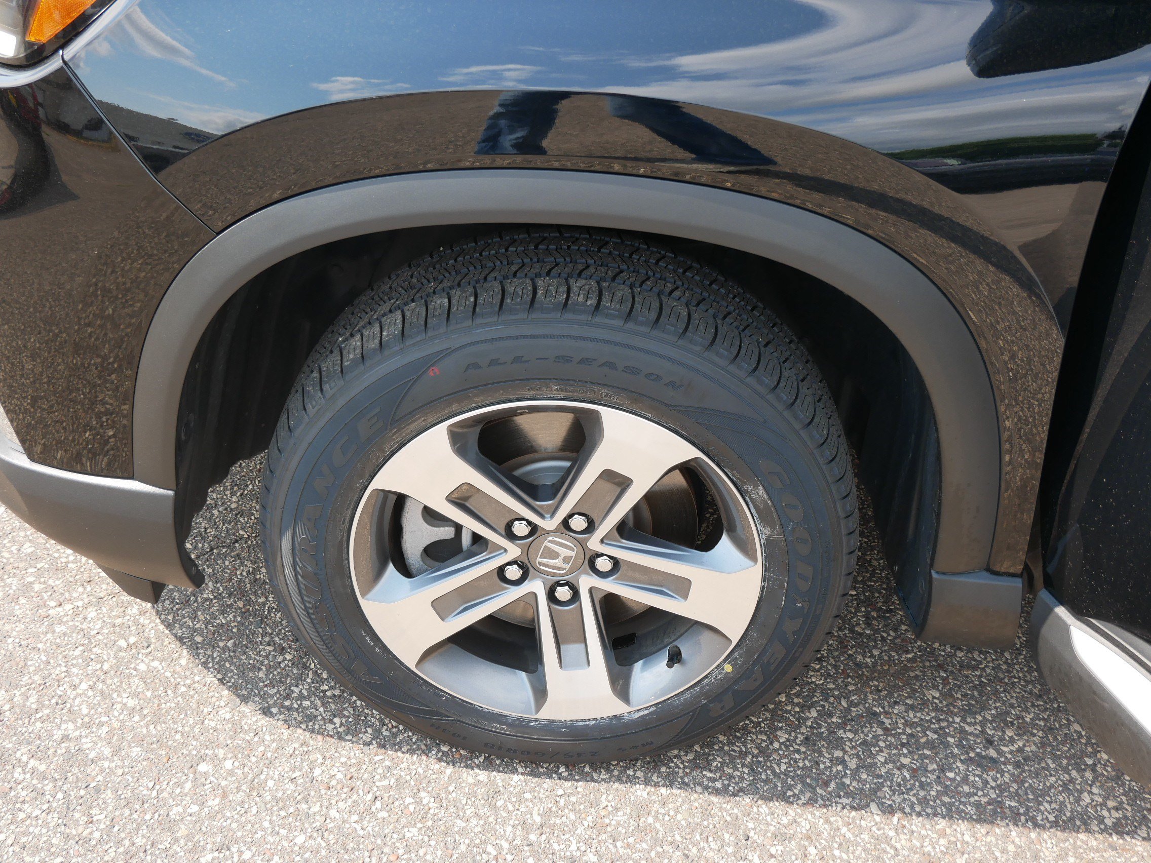 Used 2025 Honda Pilot EX-L image 15