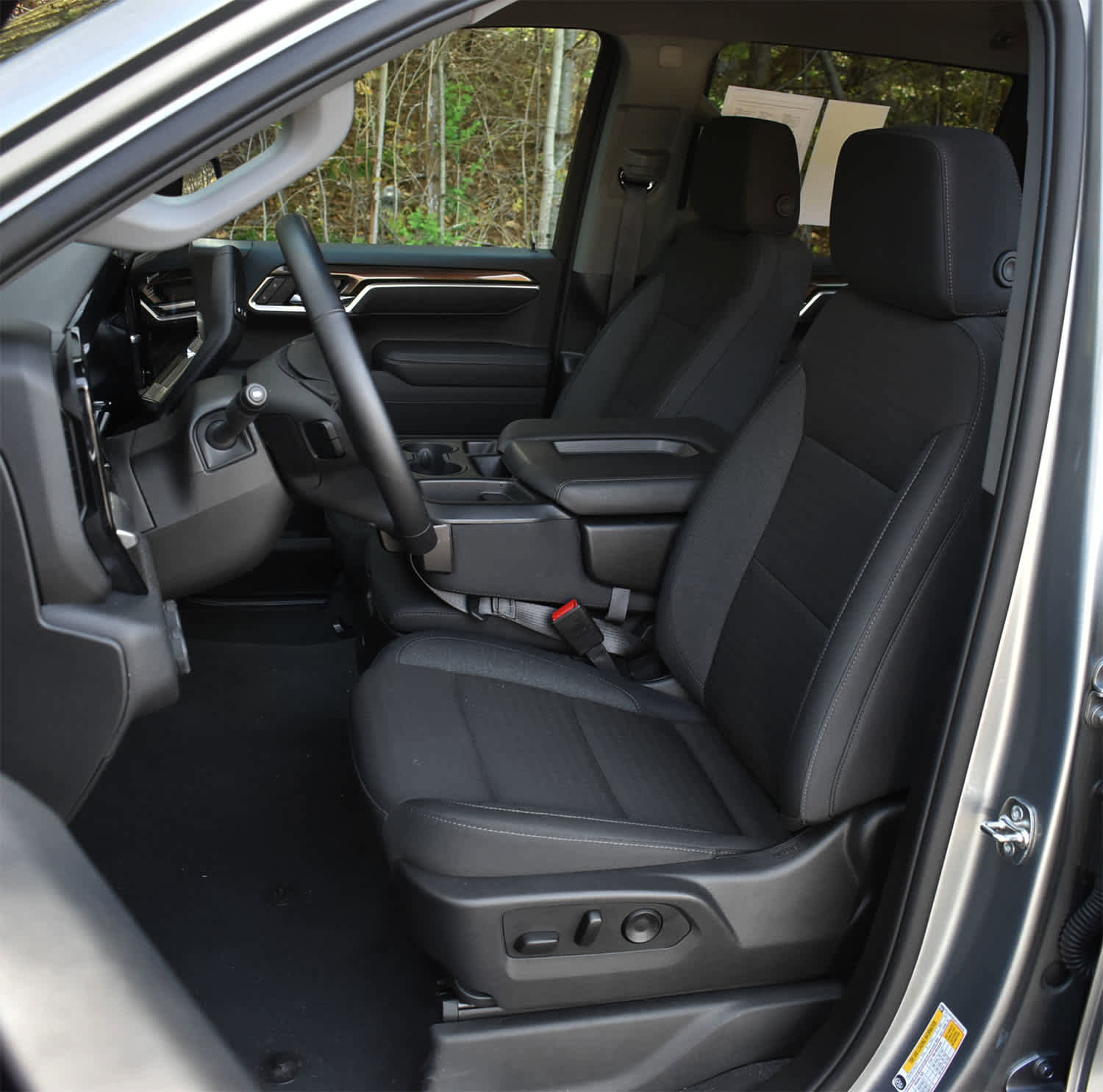 Used 2026 Chevrolet Silverado 1500 LT AWD/4WD image 9