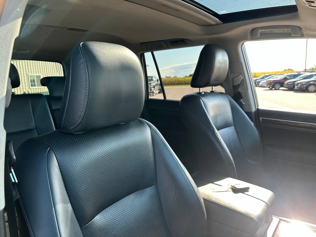 Used 2014 Lexus GX 460 Luxury AWD/4WD image 34