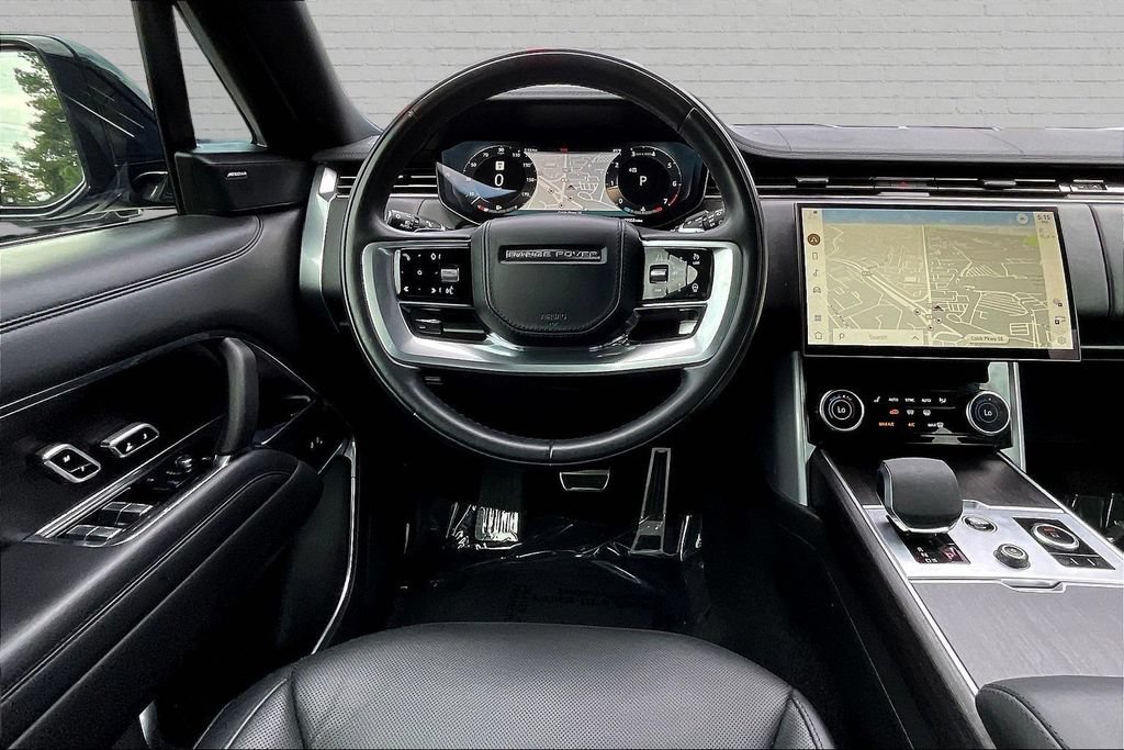 Used 2023 Land Rover Range Rover SE AWD/4WD image 8