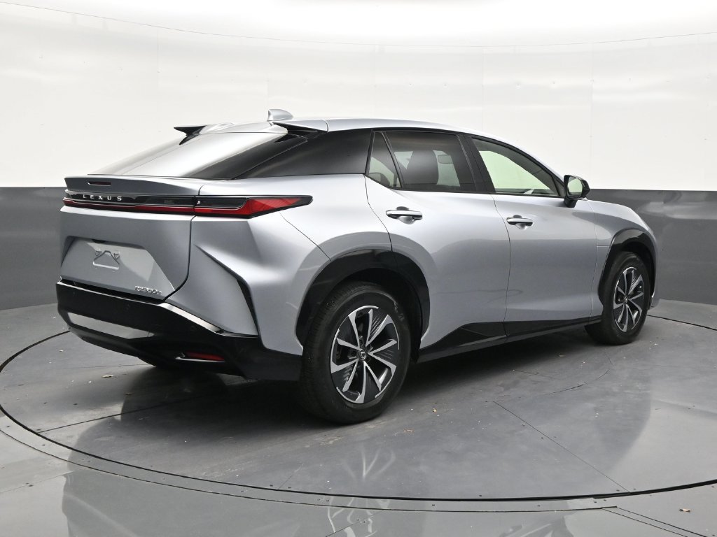 Used 2024 Lexus RZ 300e Premium FWD image 5
