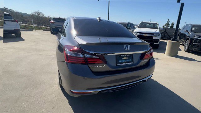 Used 2017 Honda Accord EX-L image 7