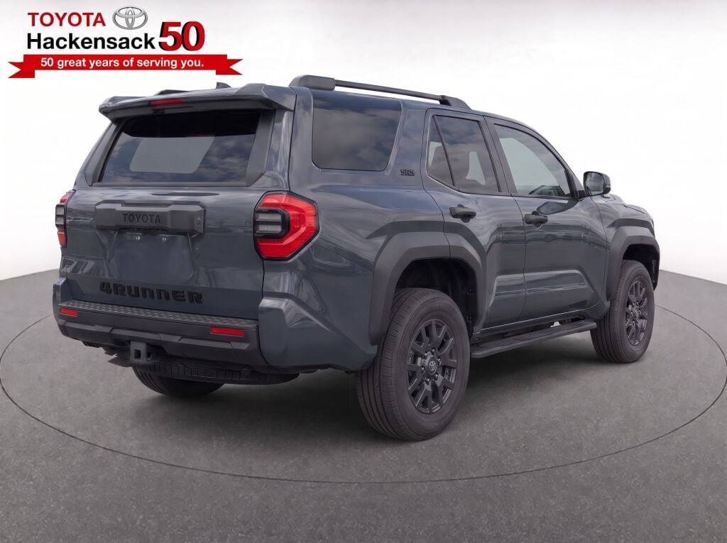 Used 2025 Toyota 4Runner SR5 AWD/4WD image 4
