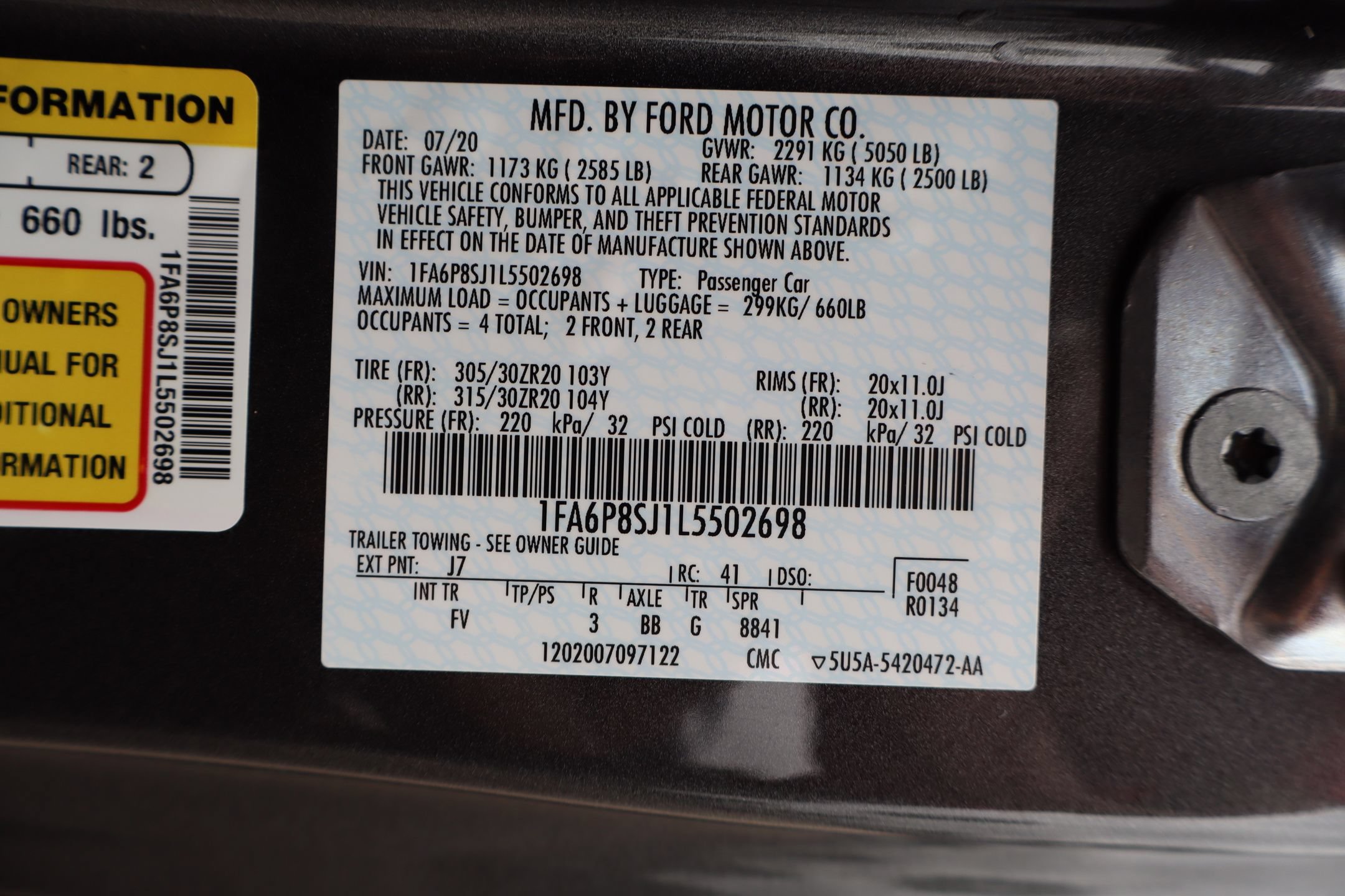 Used 2020 Ford Mustang Shelby GT500 w/ Technology Package RWD image 28