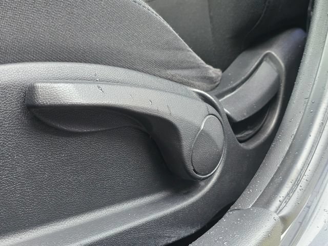 Used 2012 Hyundai Accent GS FWD image 24