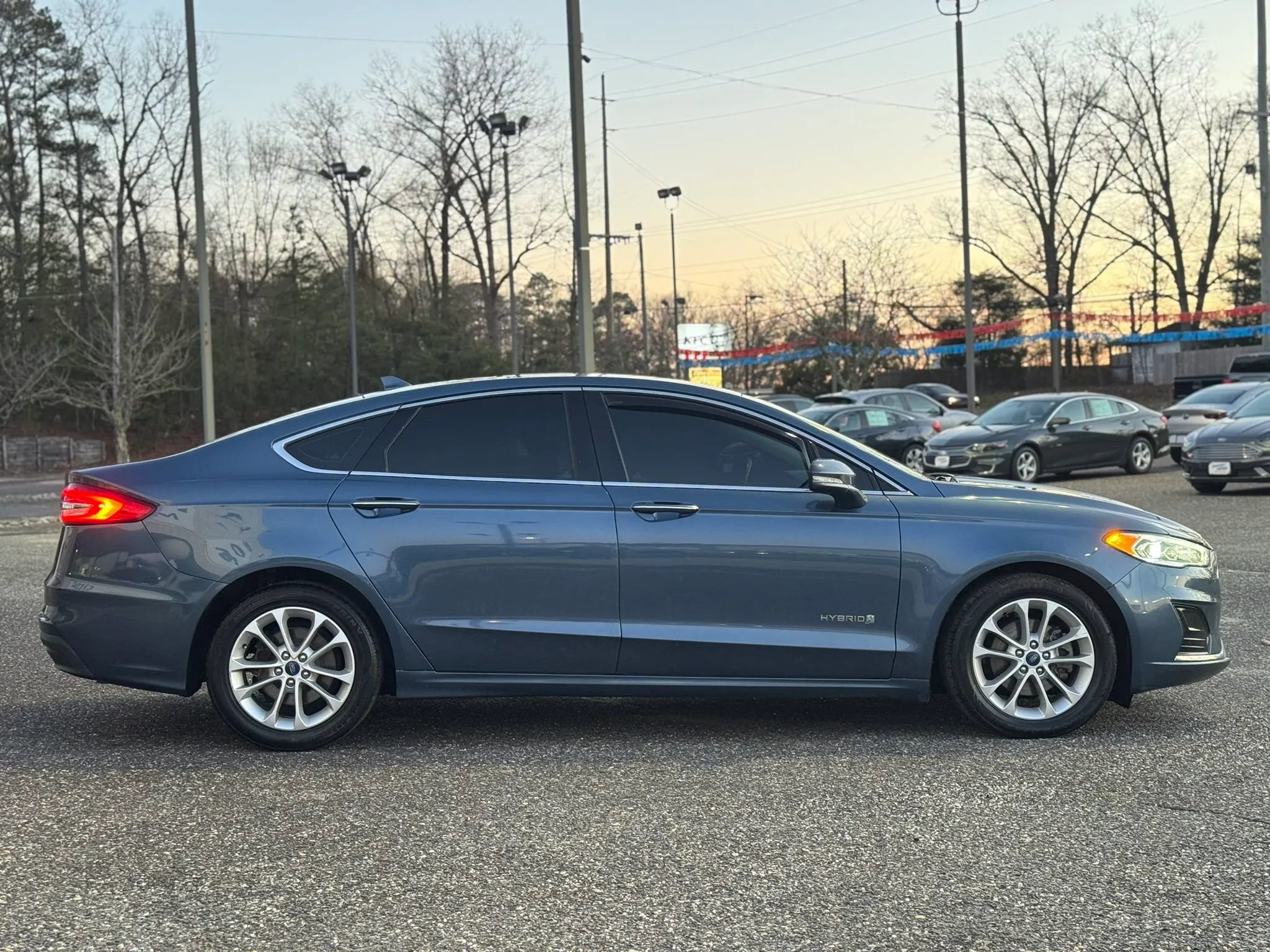 Used 2019 Ford Fusion SEL image 6