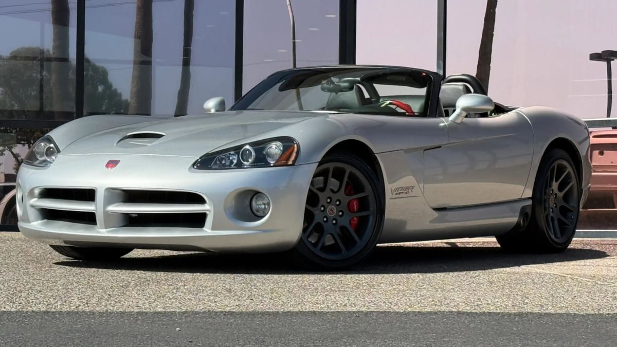 Used 2005 Dodge Viper SRT-10 w/ Mamba Edition Group RWD image 2