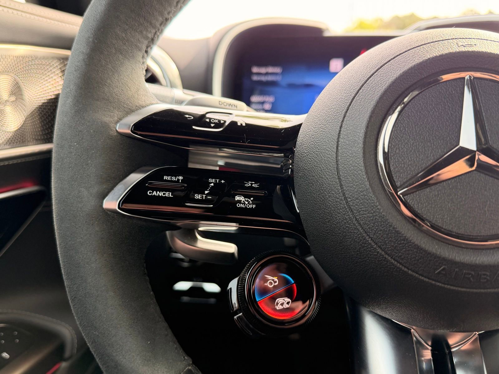 Used 2022 Mercedes-Benz SL 55 AMG 4MATIC image 18