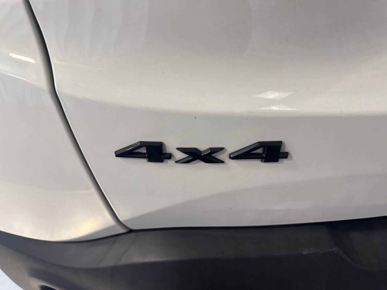 Used 2023 Jeep Renegade Trailhawk AWD/4WD image 14