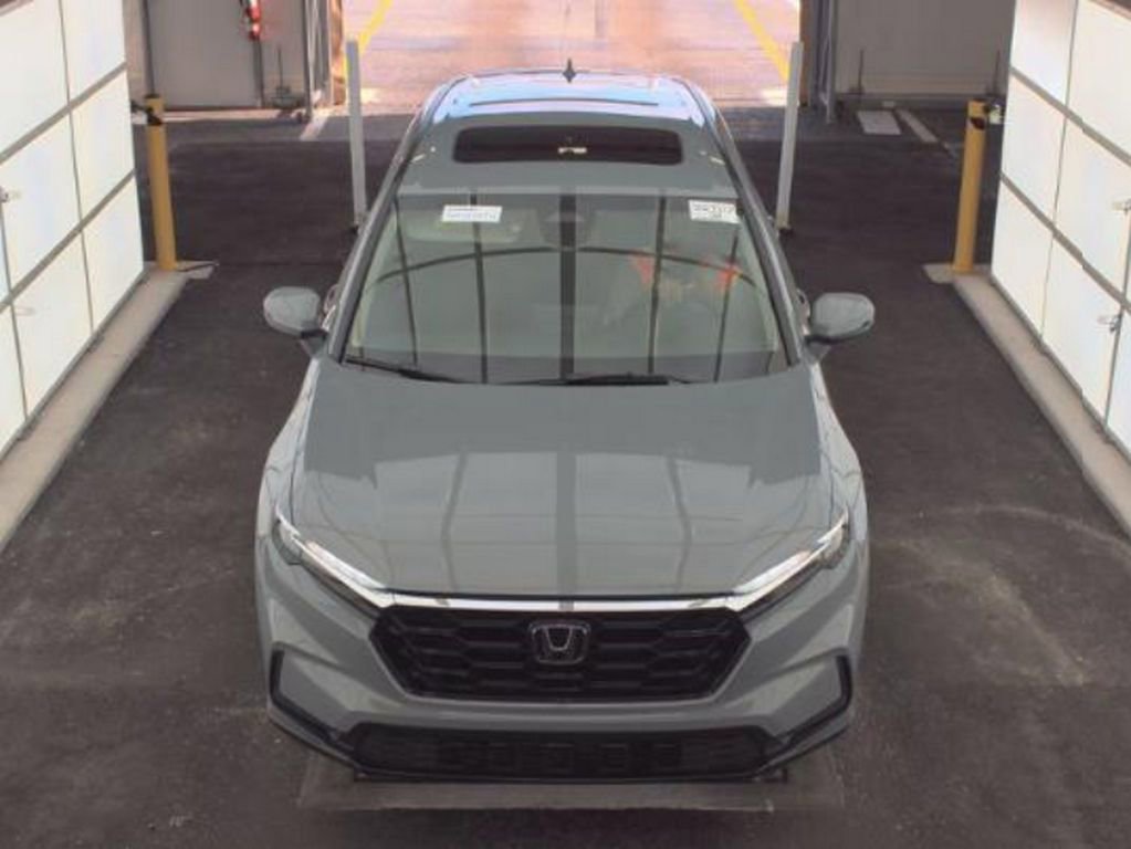 Used 2025 Honda CR-V EX image 2