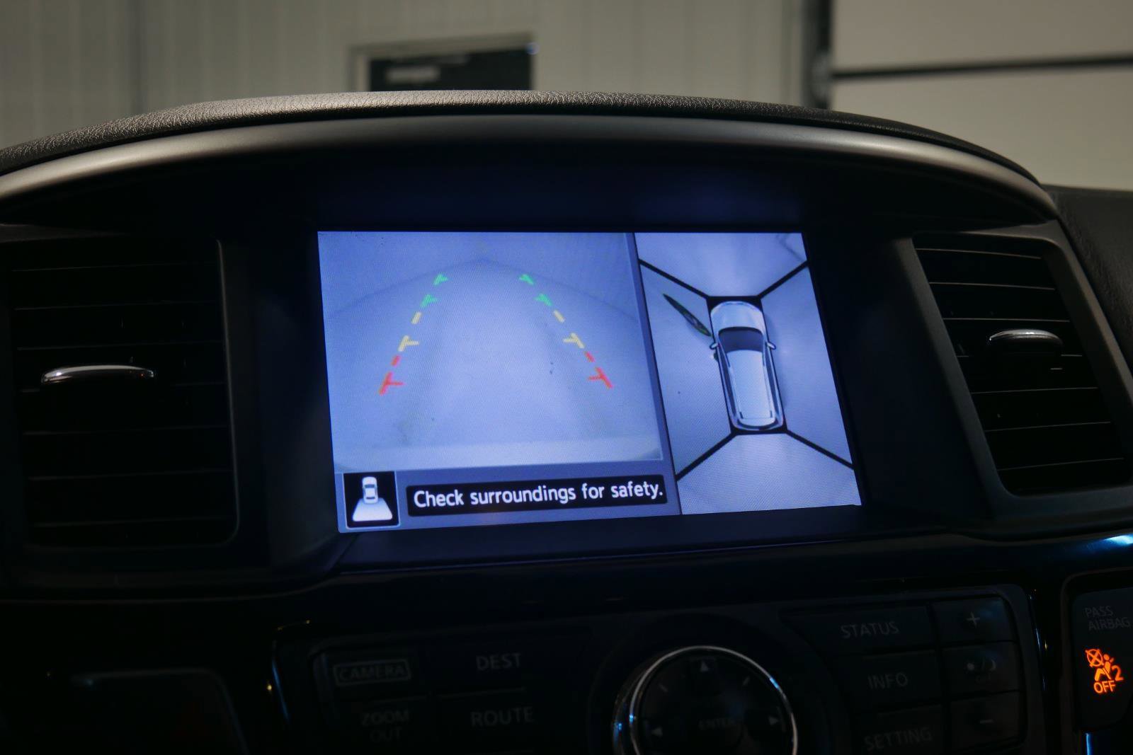 Used 2015 Nissan Pathfinder Platinum w/ Cargo Package image 23