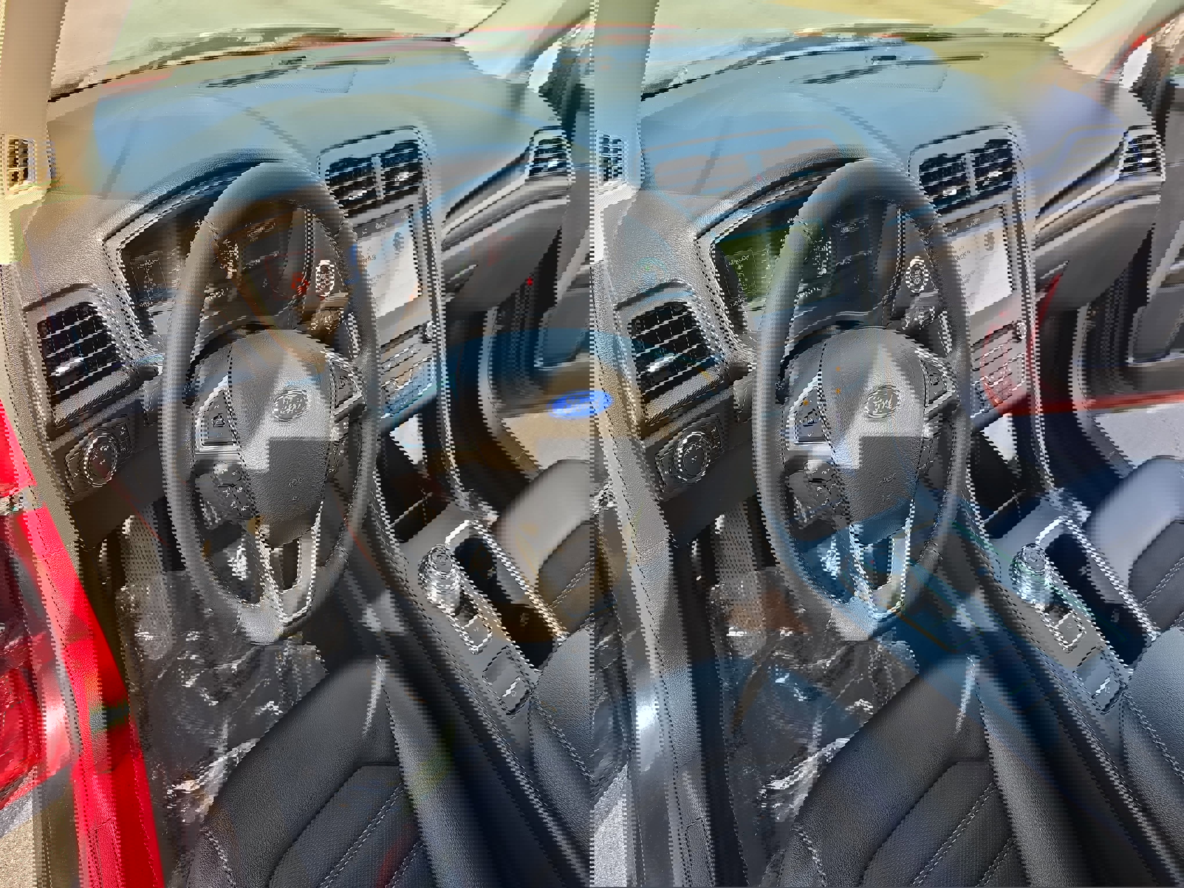 Used 2018 Ford Fusion SE w/ Equipment Group 201A image 16