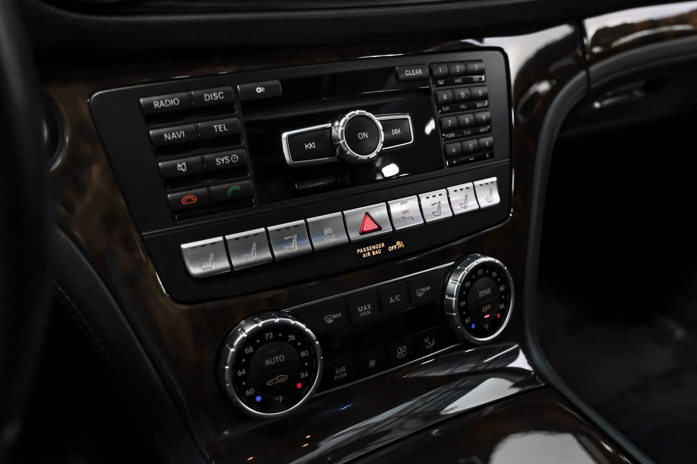 Used 2014 Mercedes-Benz SL 550 image 14