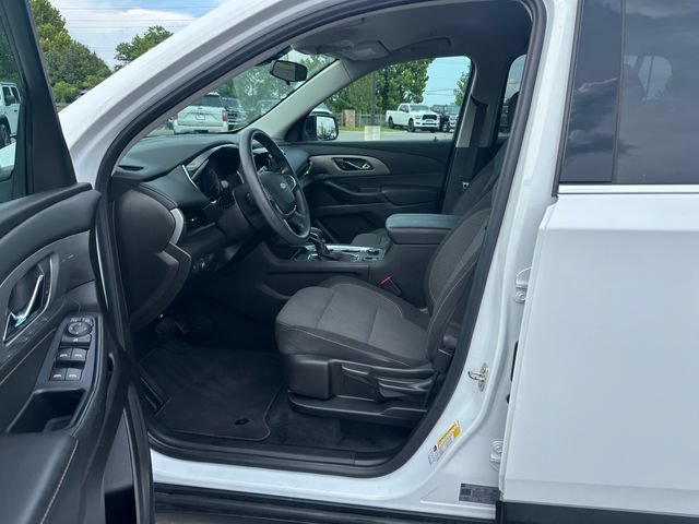 Used 2021 Chevrolet Traverse LS FWD image 12
