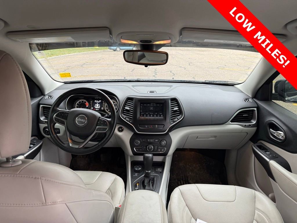 Used 2021 Jeep Cherokee Latitude Lux w/ Trailer Tow Group image 19