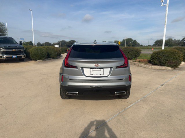 Used 2025 Cadillac XT4 Premium Luxury FWD image 13