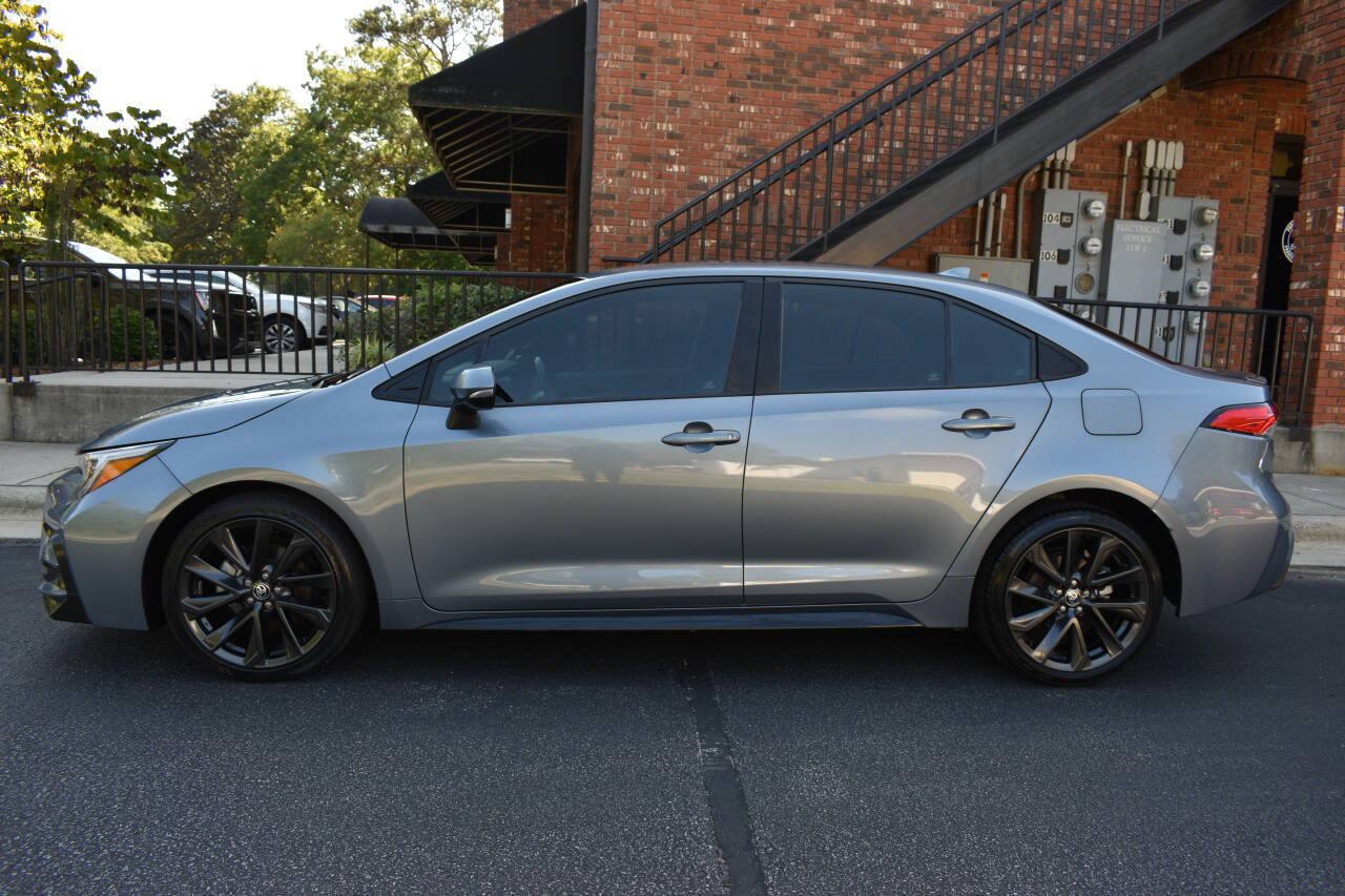 Used 2023 Toyota Corolla SE FWD image 4