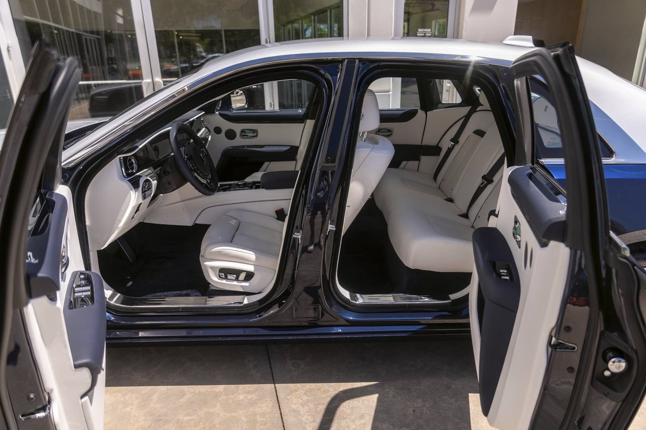 New 2025 Rolls-Royce Ghost AWD/4WD image 42