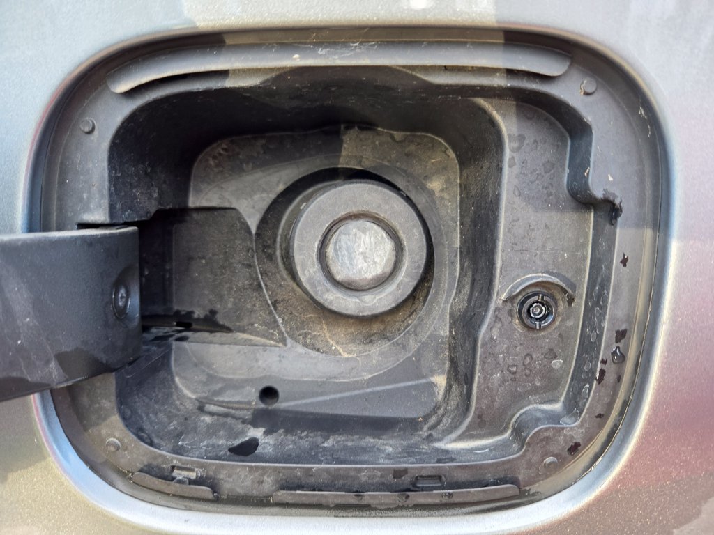 Used 2026 Chevrolet Equinox LT AWD/4WD image 25