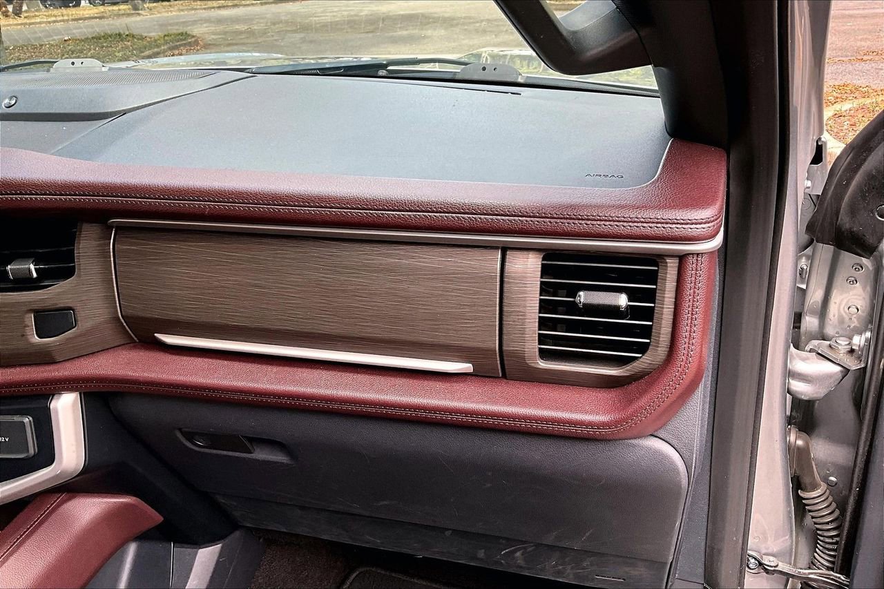 Used 2023 Ford Expedition Limited image 23