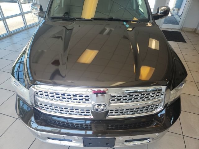 Used 2014 RAM 1500 Laramie w/ Convenience Group AWD/4WD image 4