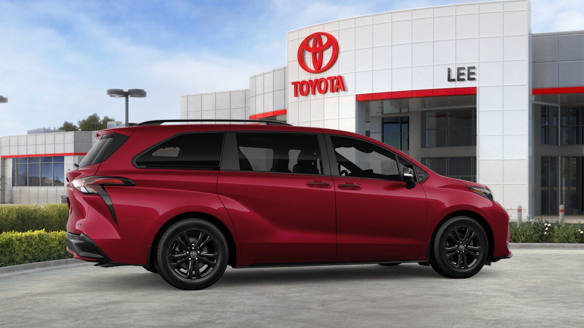 New 2026 Toyota Sienna XSE AWD/4WD image 11