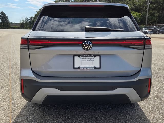 New 2026 Volkswagen Tiguan S FWD image 10