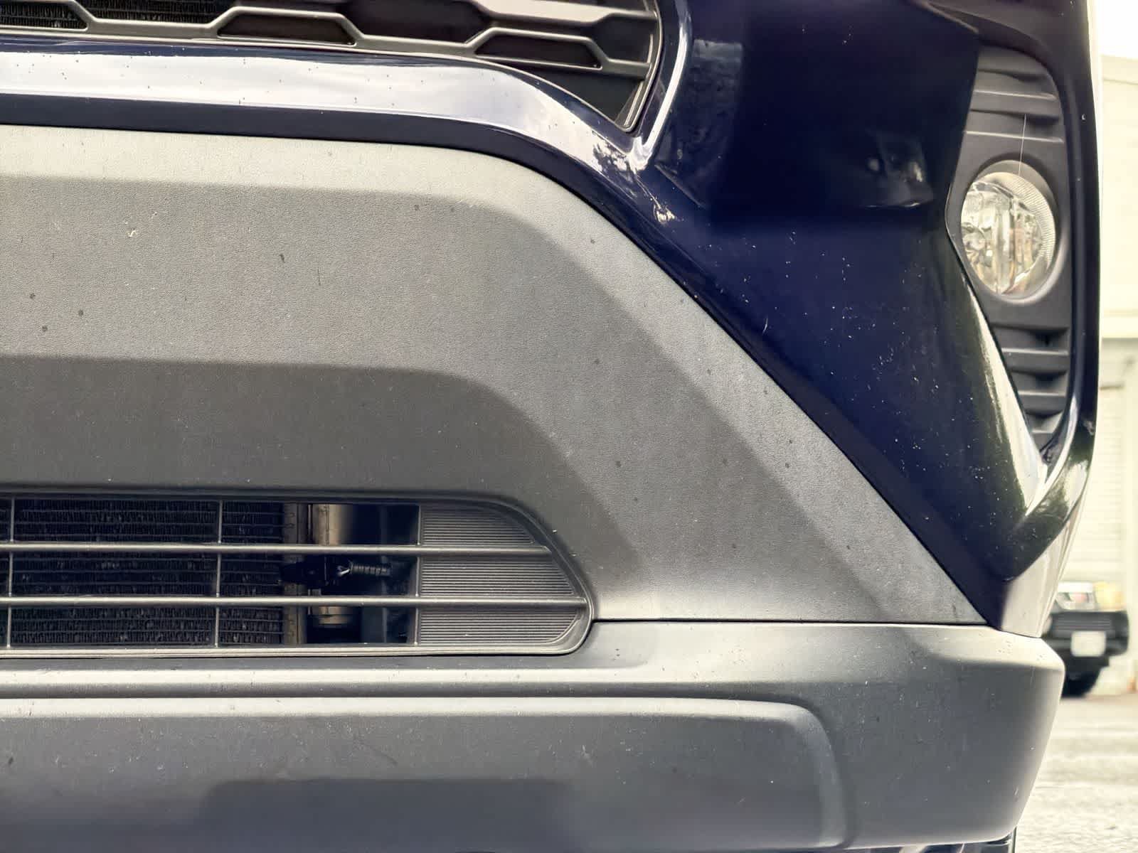 Used 2019 Toyota RAV4 XLE Premium w/ Cold Weather Package AWD/4WD image 11