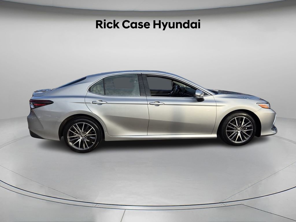 Used 2023 Toyota Camry XLE w/ Navigation Package image 4