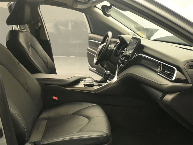 Used 2021 Toyota Camry XSE w/ Navigation Package image 16