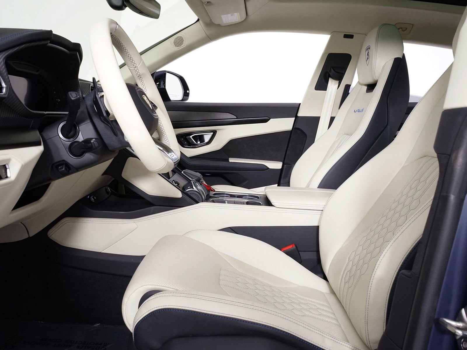 Used 2024 Lamborghini Urus S image 4