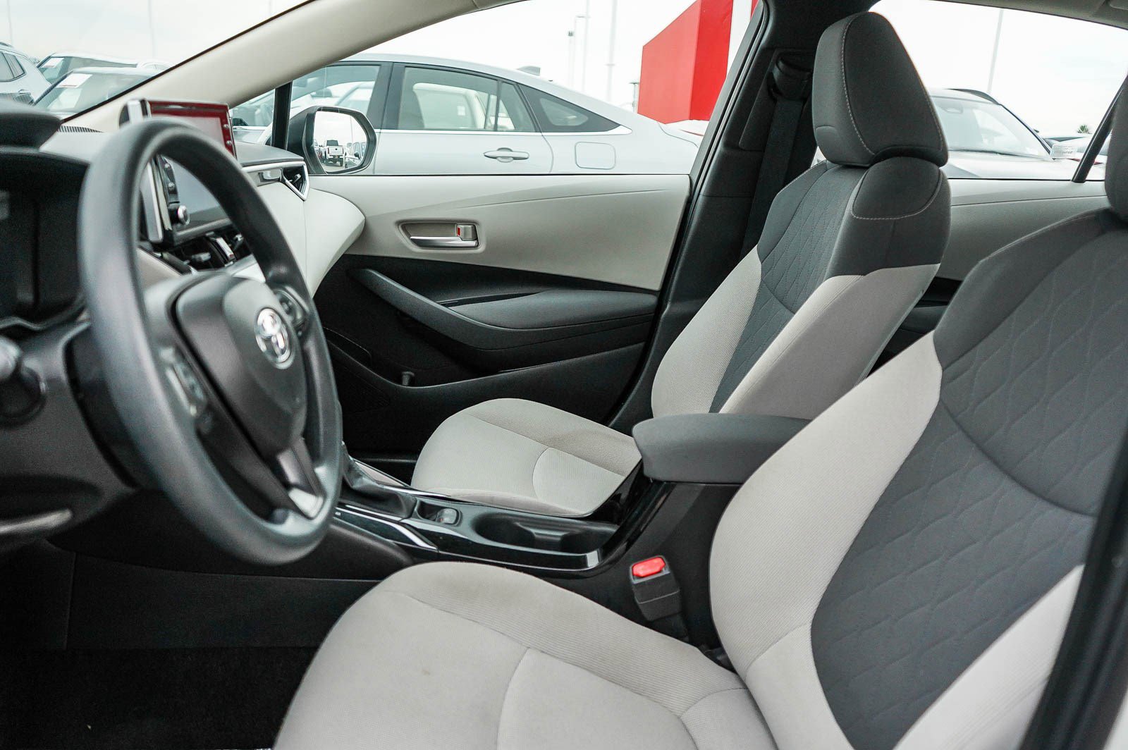 Certified 2021 Toyota Corolla LE image 18