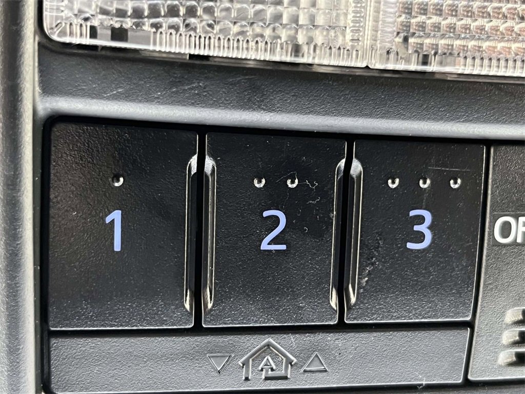 Used 2023 Toyota 4Runner Limited image 33