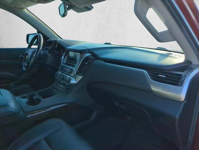 Used 2020 Chevrolet Suburban LT w/ Luxury Package image 24