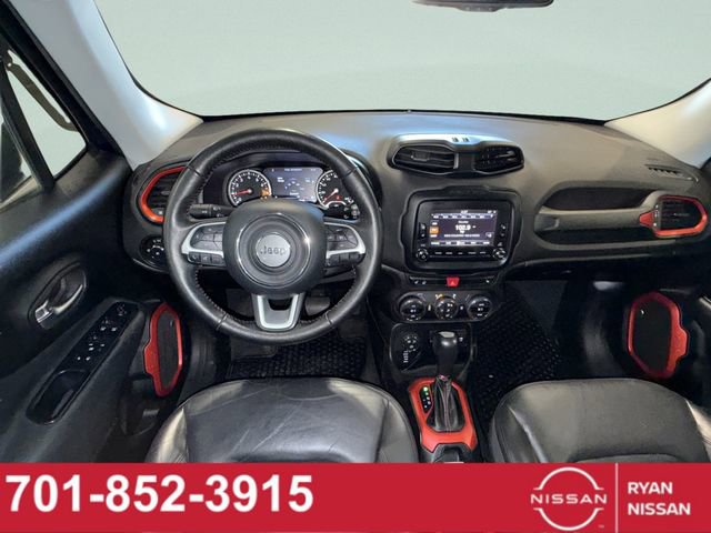 Used 2016 Jeep Renegade Trailhawk w/ Premium Trailhawk Package image 26