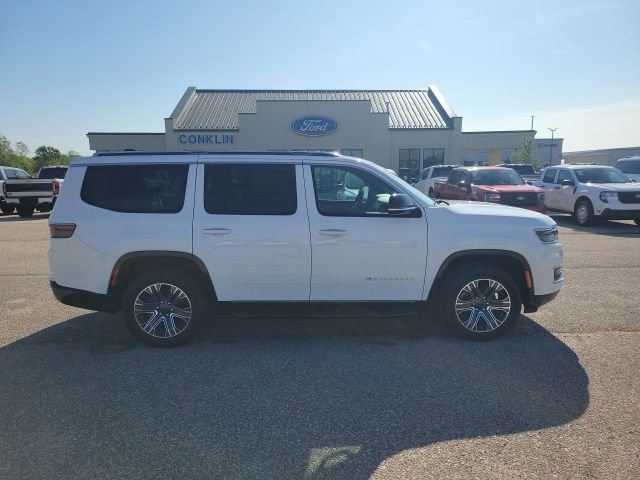 Used 2024 Jeep Wagoneer Series II w/ Flexible Seating Group image 22