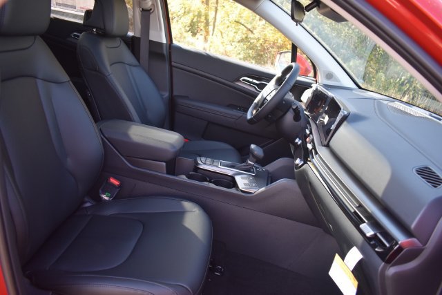 New 2027 Kia Sportage EX AWD/4WD image 13