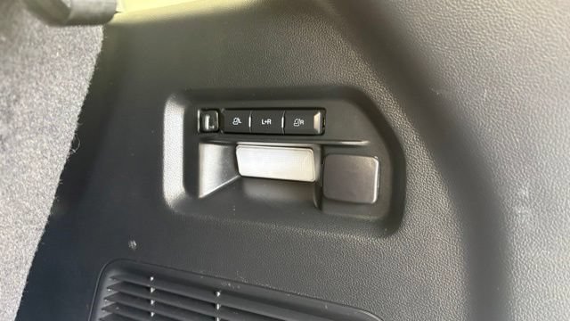Used 2023 Ford Explorer ST AWD/4WD image 5