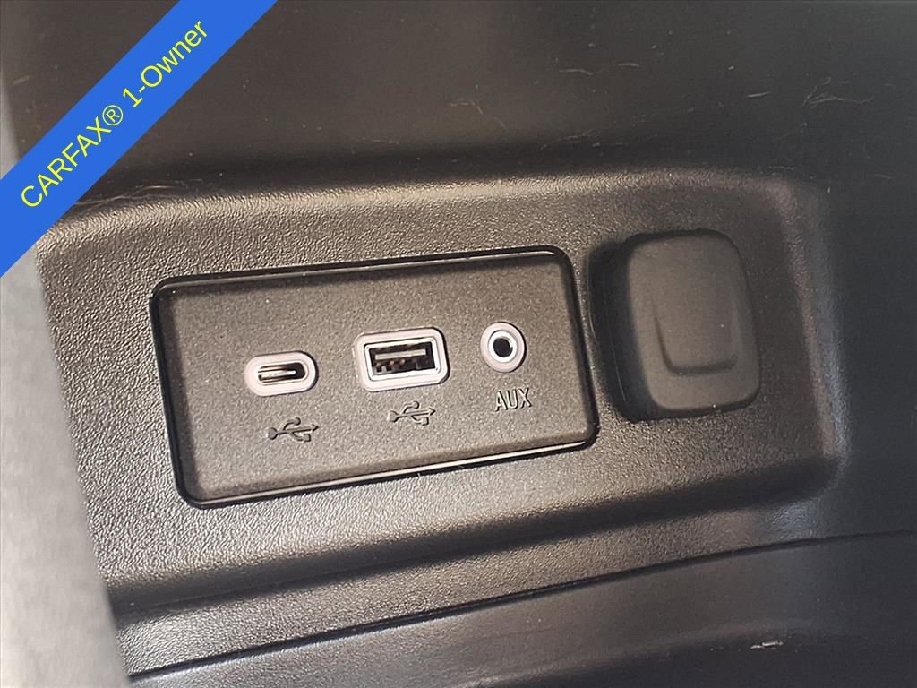 Used 2023 Chevrolet Equinox LT image 28