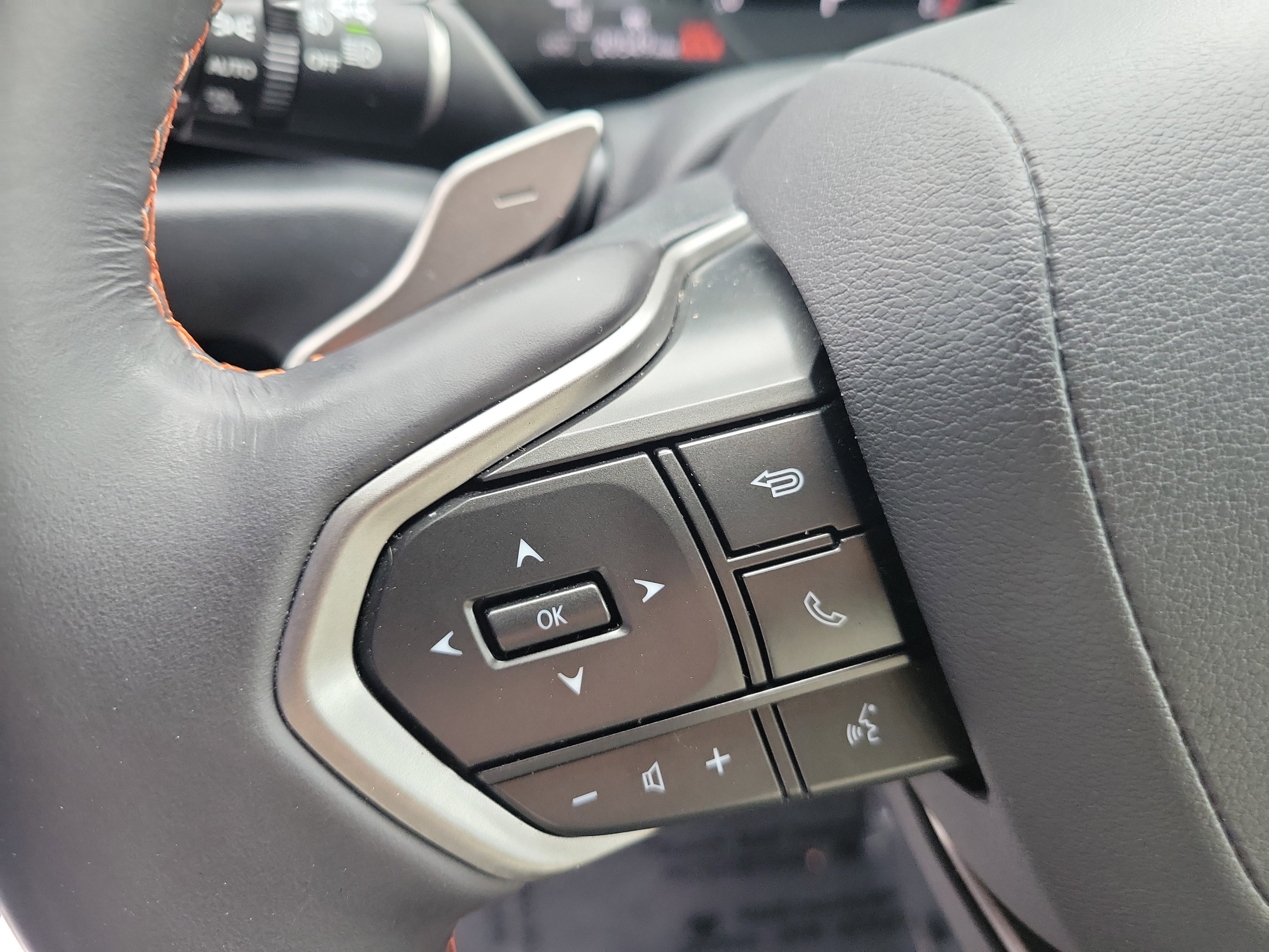 Used 2024 Lexus NX 250 FWD w/ Towing Package (2000 Lbs) image 26