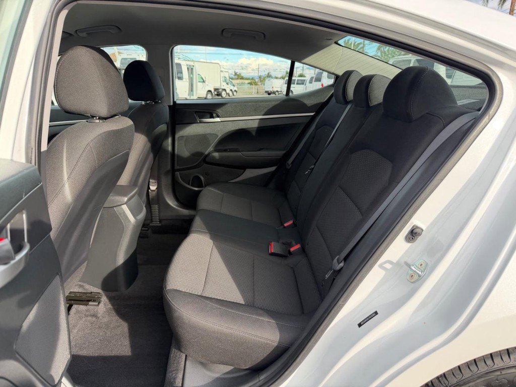 Used 2019 Hyundai Elantra SE w/ Cargo Package image 34