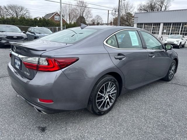 Used 2017 Lexus ES 350 w/ Navigation System Package image 5