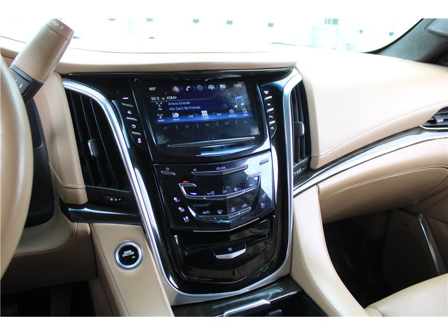 Used 2018 Cadillac Escalade Platinum AWD/4WD image 9