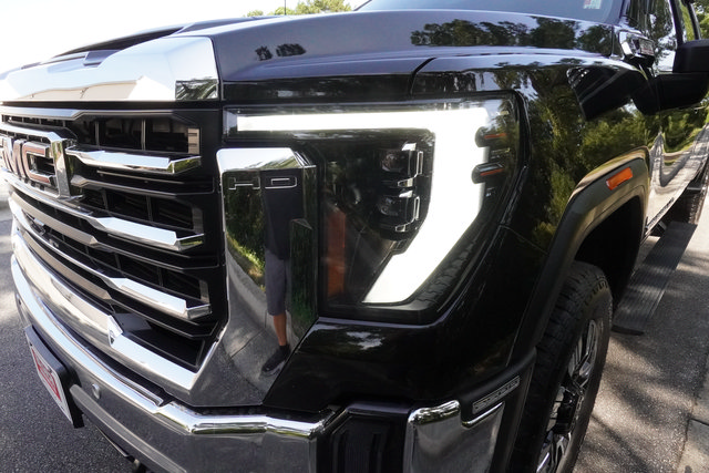 Used 2025 GMC Sierra 2500 SLT w/ SLT Premium Package AWD/4WD image 34