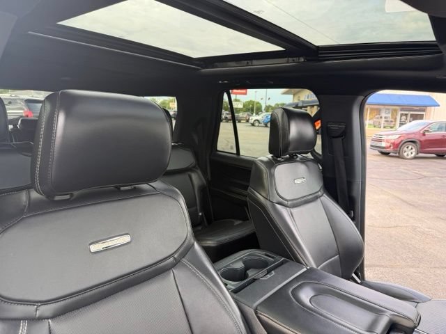 Used 2025 Ford Expedition Max Platinum w/ Stealth Appearance Package AWD/4WD image 42